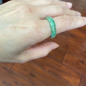 Natural Green Jade Band Ring Unisex Plain Size 7 width 5mm